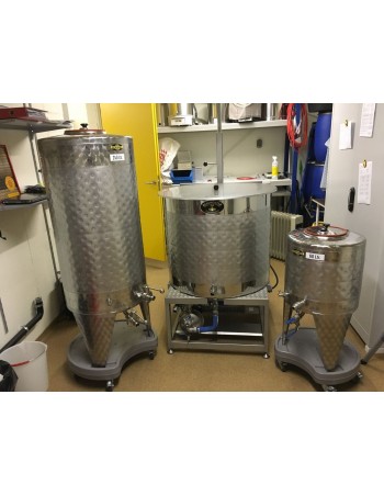 Socle polyéthylène diametre cuve 440 mm 2